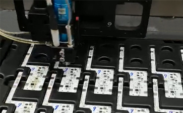 全自动绿巨人APP在线下载指纹模组点胶案例